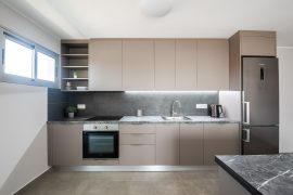 TAILOR-MADE KITCHENS AT APARTMENT BUILDING |  GOLF DEL SUR